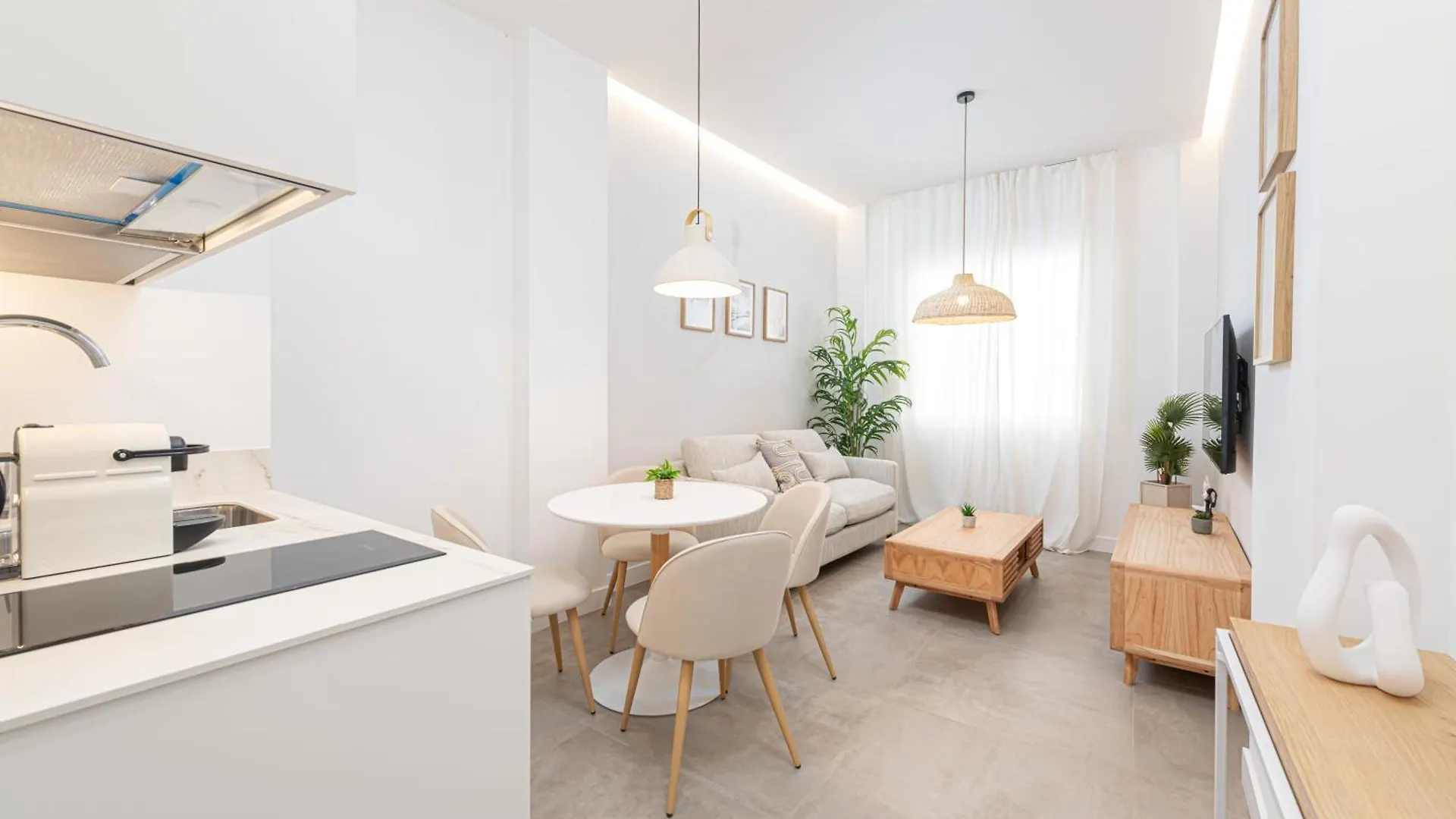 Wintowinrentals Goleta Suites 0A Malaga