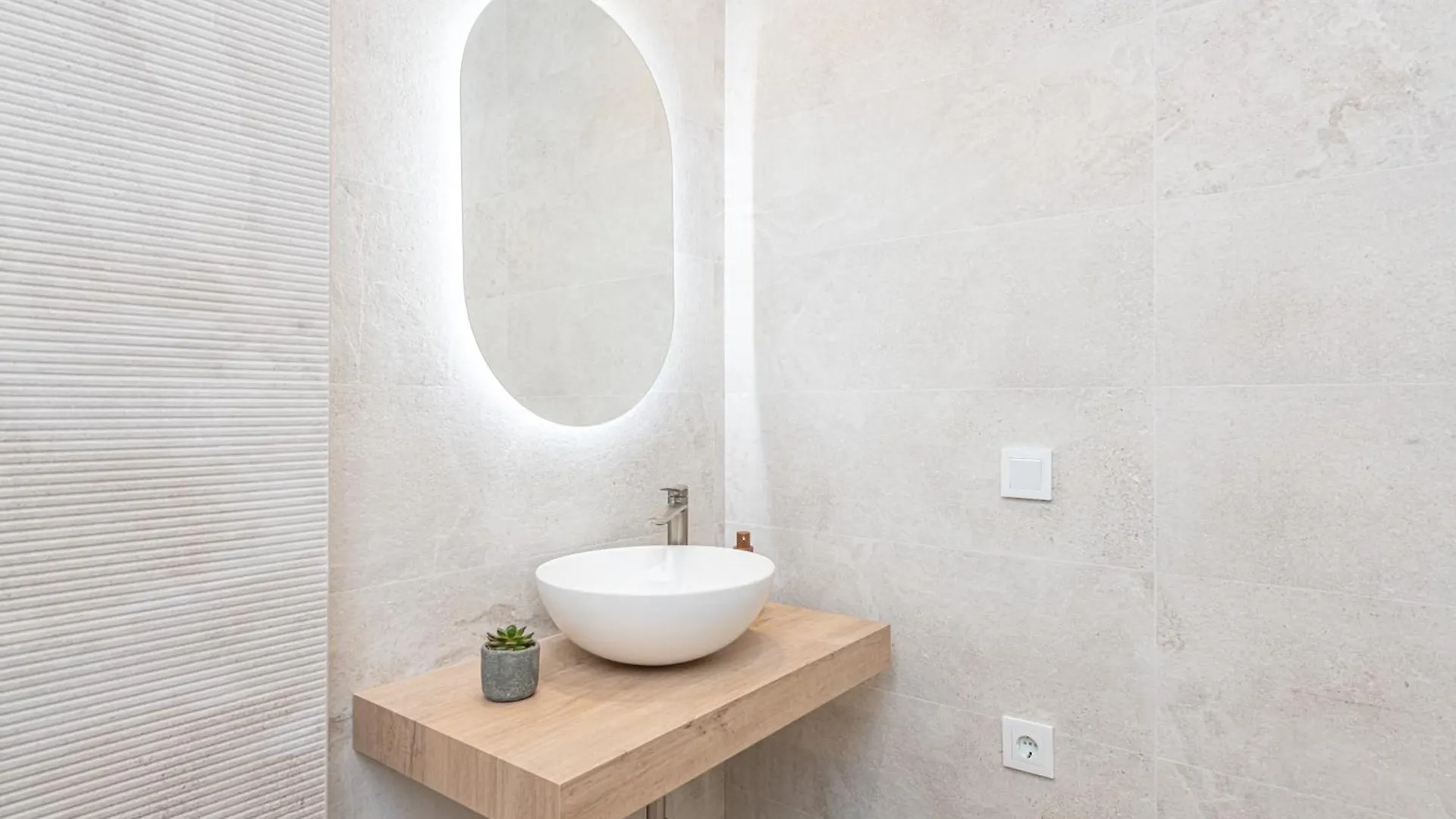 Wintowinrentals Goleta Suites 0A Malaga